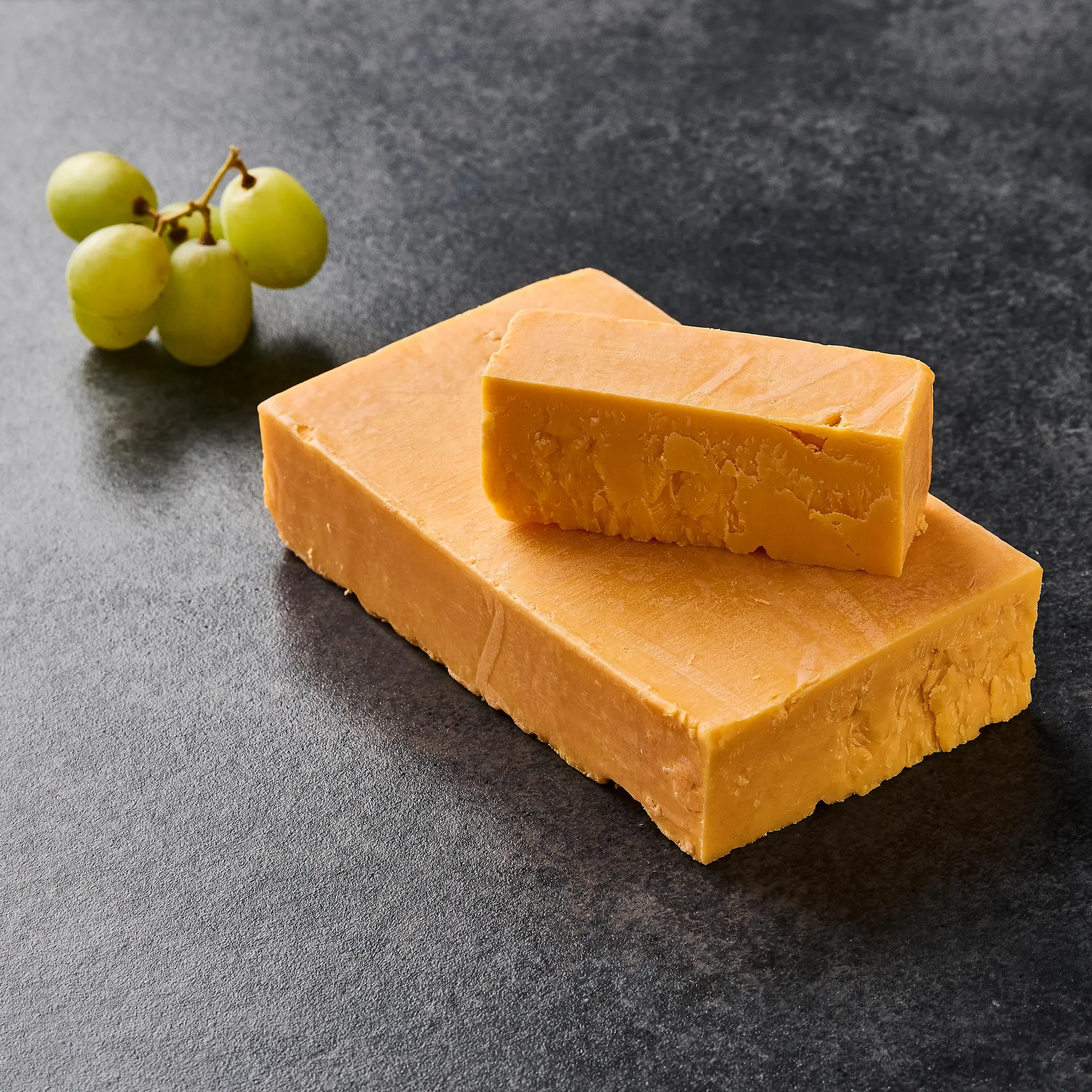 WYKEFARMS Cheddar rouge en bloc