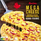AUCHAN Pizza mega cheese aux 3 fromages et oignons rouges