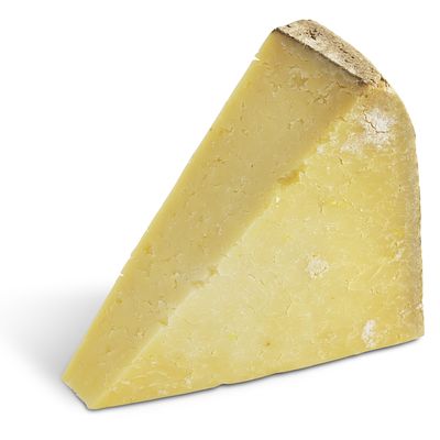 Androuet, Maître Fromager Cantal Entre Deux AOP - Lait de vache pasteurisé, environ 300g