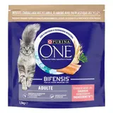 Purina - One Croquettes Saumon pour chat adulte, 1.5kg