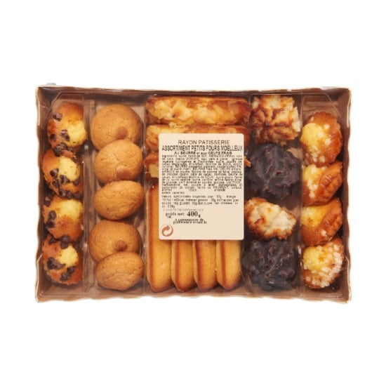 Assortiment pâtisseries au beurre et aux oeufs frais