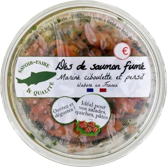 Dés de saumon fumé mariné ciboulette persil