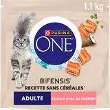 Croquettes pour chat adulte sans céréales saumon Purina ONE 1,1Kg