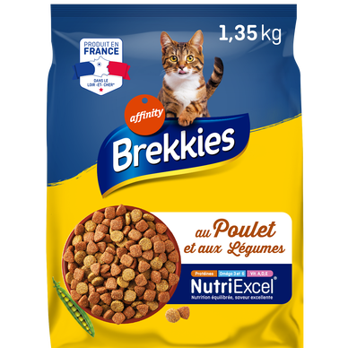 Croquettes au poulet pour chat adulte BREKKIES 1.35kg