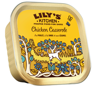 Pâtée pour chiens Chicken Casserole au Poulet à la Dinde aux légumes LILY'S KITCHEN - barquette 150g