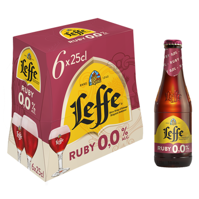 Bière sans alcool ruby aromatisée fruits rouges LEFFE, 0,0° - bouteille 6x25cl