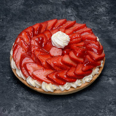 Tarte fraises crème fouettée, 4 parts, 650g