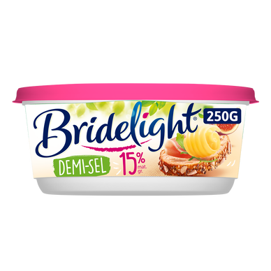 Matière grasse laitière à tartiner demi-sel 15%MG BRIDELIGHT, en barquette de 250g.