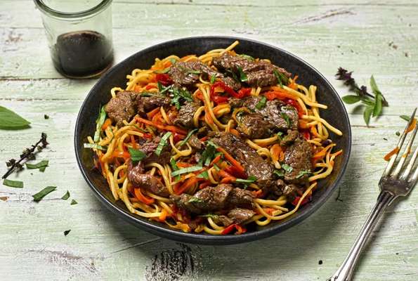 Wok de légumes & bœuf sautés au basilic thaï, Frichti (413 g)