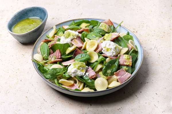 Salade d'orecchiette au bacon, sauce ricotta-basilic, Frichti (380 g)