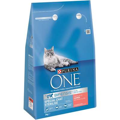Croquettes pour chat stérilisé saumon, Purina One (3 kg)