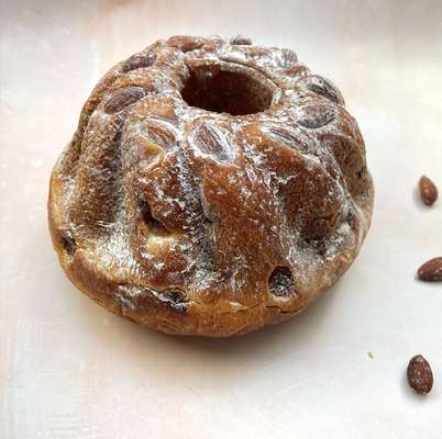 Le grand Kouglof, La Grande Épicerie de Paris (350 g)