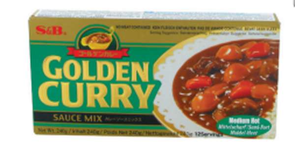 Cubes de curry épicé, S & B (240 g)