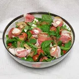 Saladier de salade à la mozza de bufflone et jambon de Parme AOP / à commander 48h à l'avance