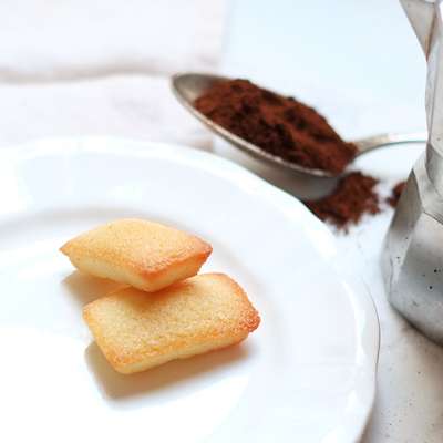 Plateau de mini financiers (30 pièces) / à commander 48h à l'avance