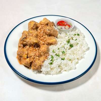 Poulet satay à la thaï et riz jasmin, pickles (350 g)