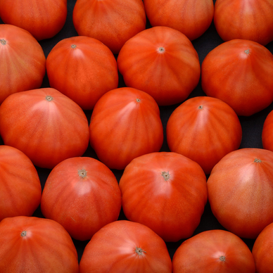 Tomate allongée - segment les coeurs