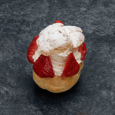 Chou crème fouettée fraise, 2 pièces, 150g