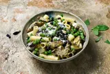 Tortiglioni maraîchères aux artichauts poivrades & petits pois, Frichti (385 g)
